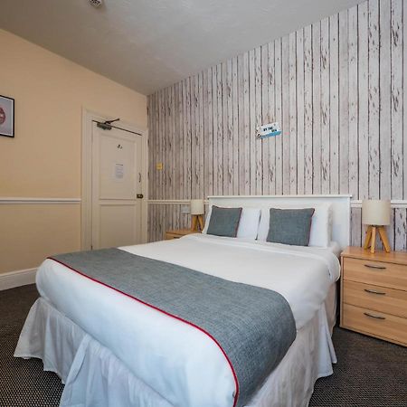 Oyo Pier Hotel Rhyl Exteriér fotografie