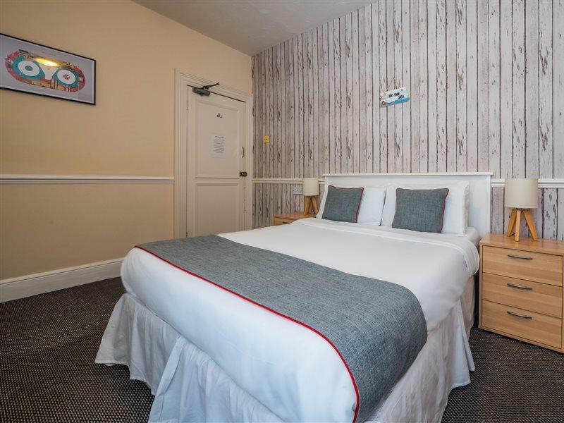 Oyo Pier Hotel Rhyl Exteriér fotografie