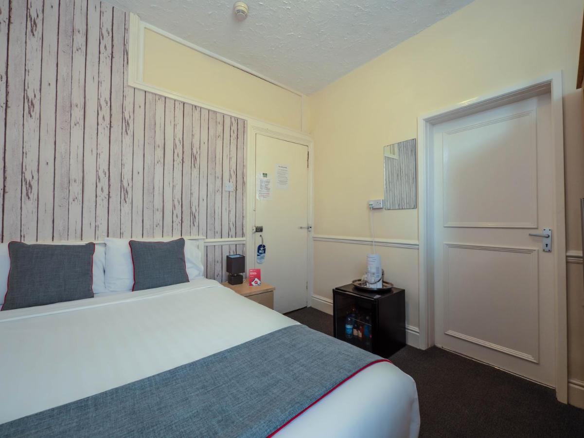 Oyo Pier Hotel Rhyl Exteriér fotografie