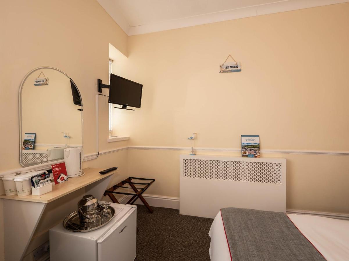 Oyo Pier Hotel Rhyl Exteriér fotografie