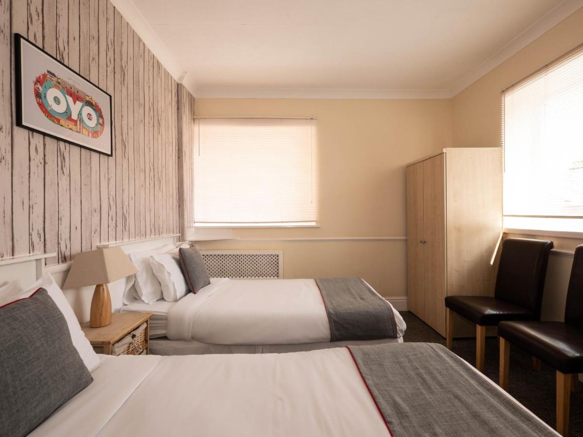 Oyo Pier Hotel Rhyl Exteriér fotografie