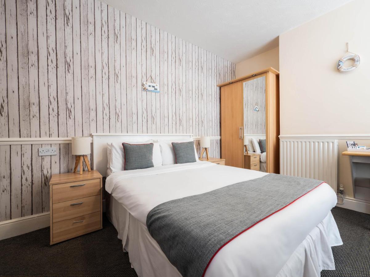 Oyo Pier Hotel Rhyl Exteriér fotografie