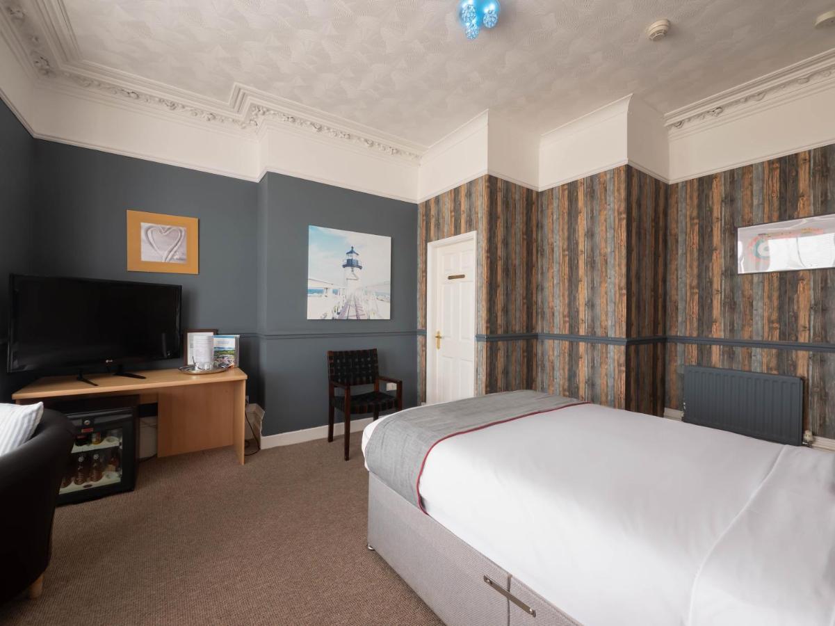 Oyo Pier Hotel Rhyl Exteriér fotografie