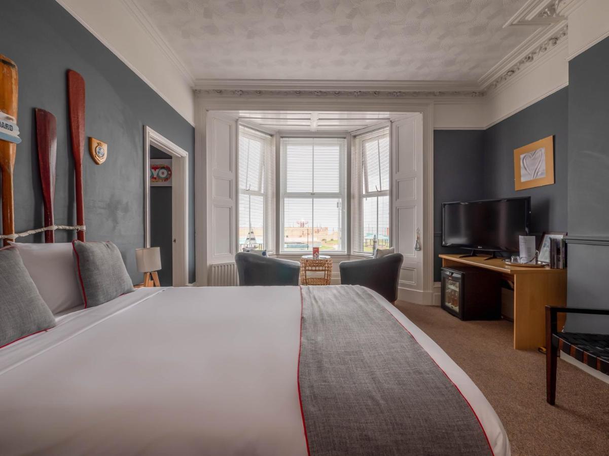 Oyo Pier Hotel Rhyl Exteriér fotografie