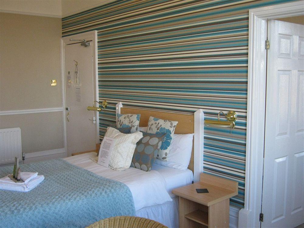 Oyo Pier Hotel Rhyl Exteriér fotografie