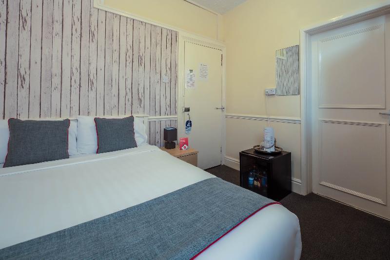Oyo Pier Hotel Rhyl Exteriér fotografie
